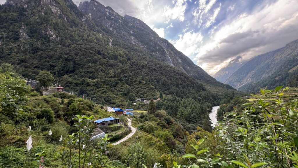 mountain view from samdo