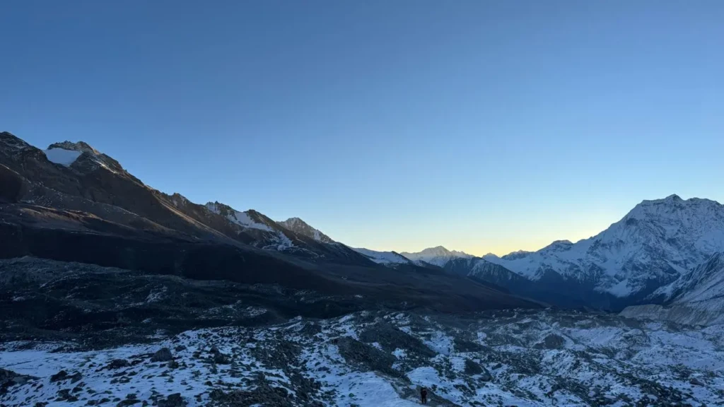 Mesmerizing view of mountain and sunrise from Larke La